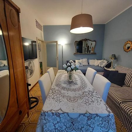 Italian Vintage House Apartment โกโม ภายนอก รูปภาพ