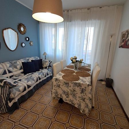 Italian Vintage House Apartment โกโม ภายนอก รูปภาพ
