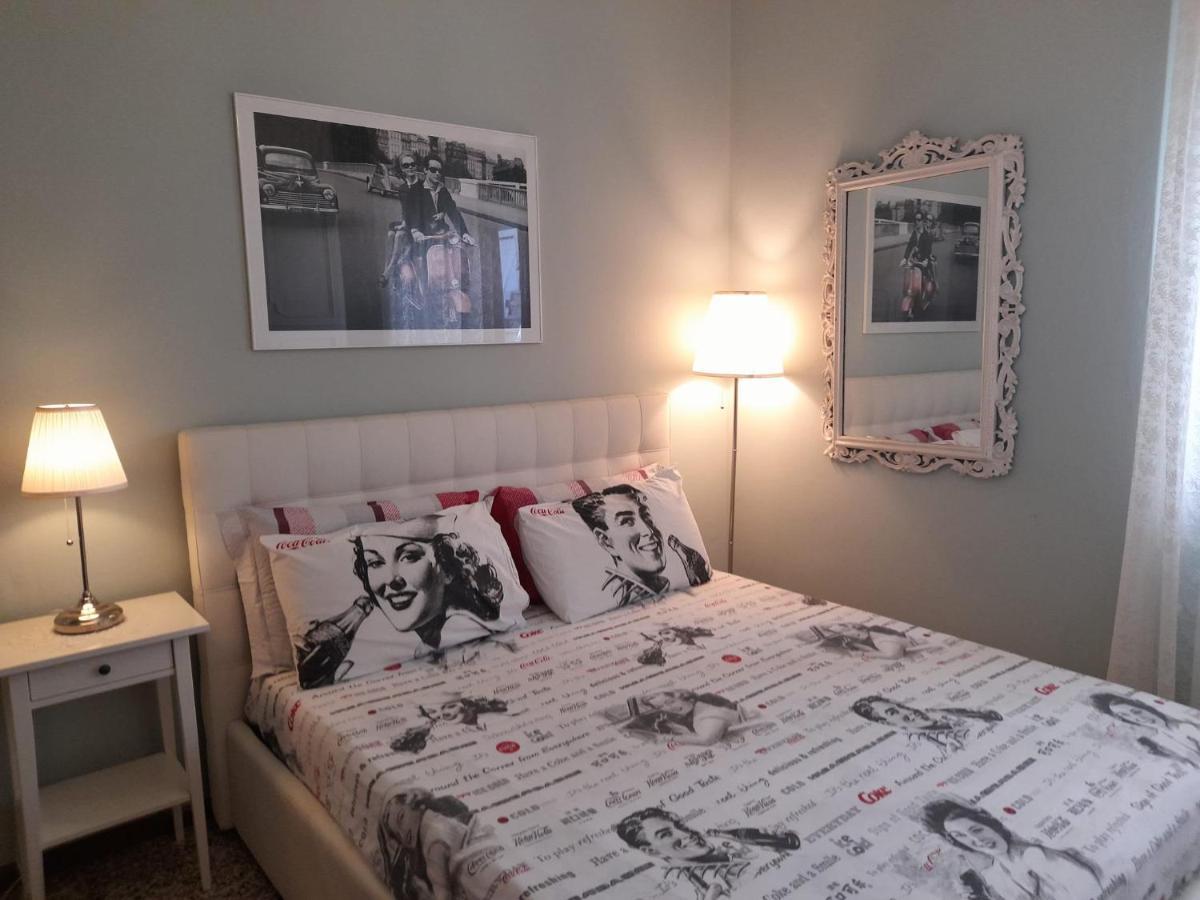 Italian Vintage House Apartment โกโม ภายนอก รูปภาพ