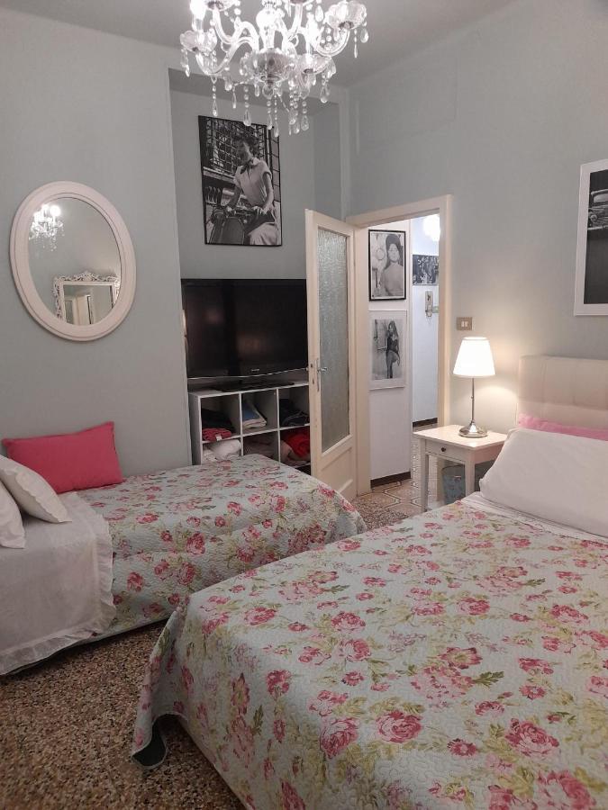 Italian Vintage House Apartment โกโม ภายนอก รูปภาพ