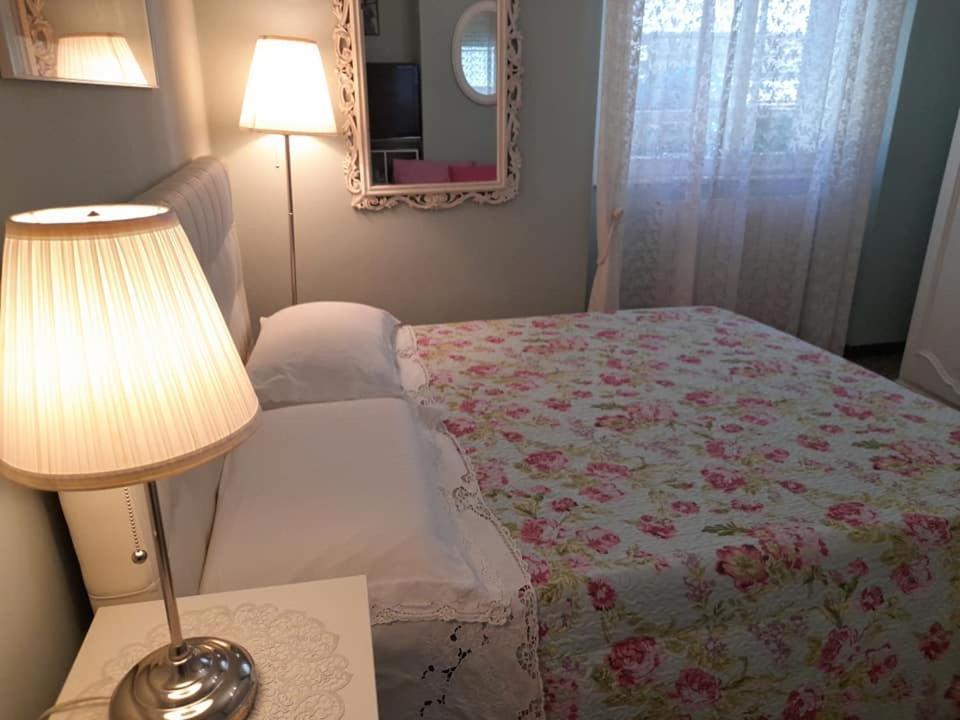 Italian Vintage House Apartment โกโม ภายนอก รูปภาพ