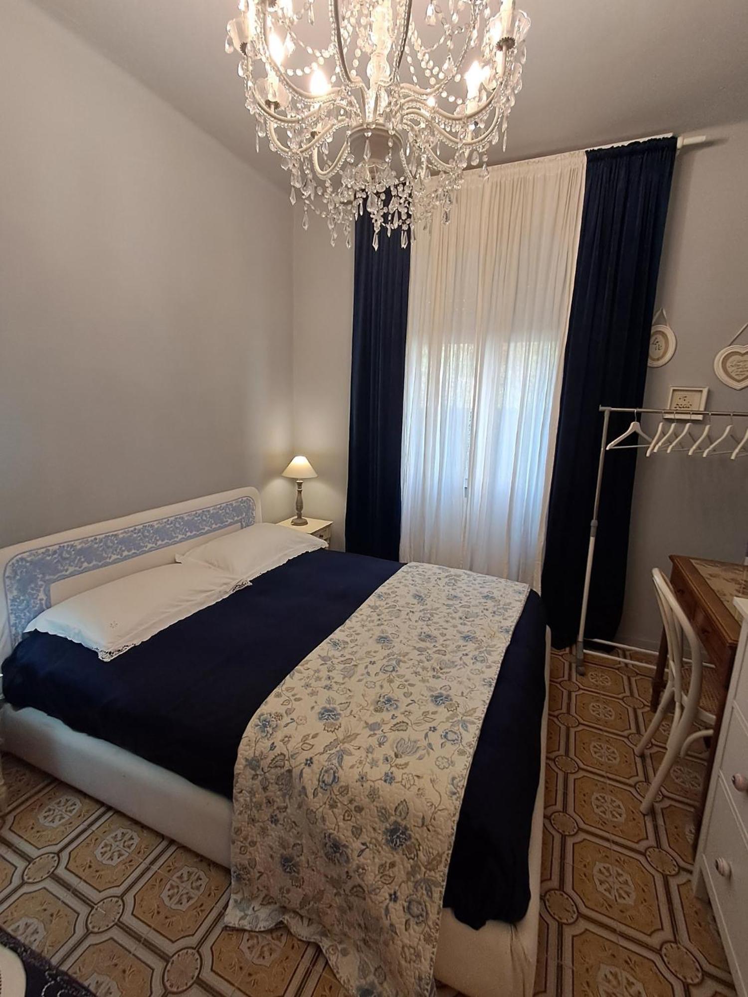 Italian Vintage House Apartment โกโม ภายนอก รูปภาพ
